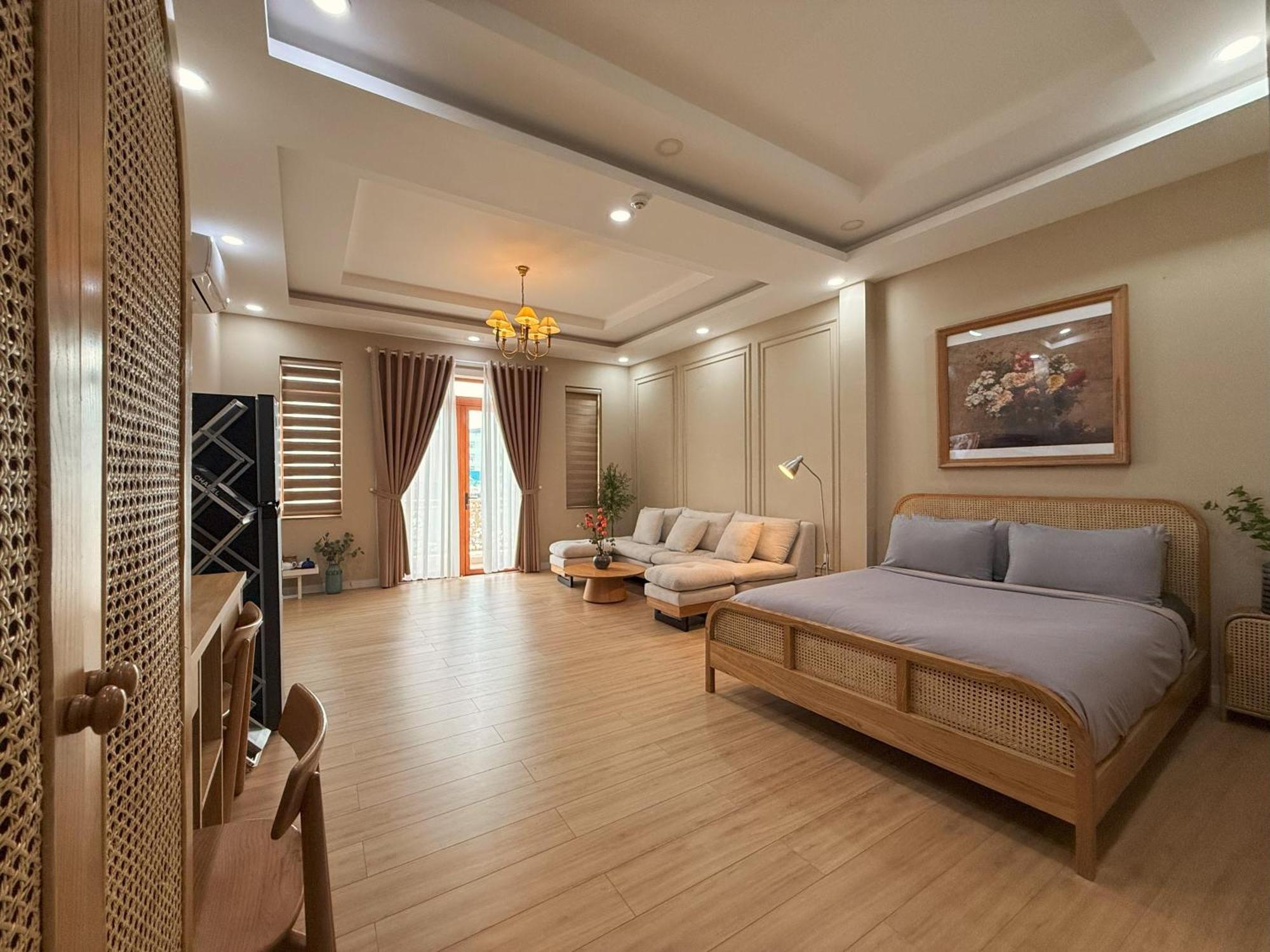 Hotel Cole &